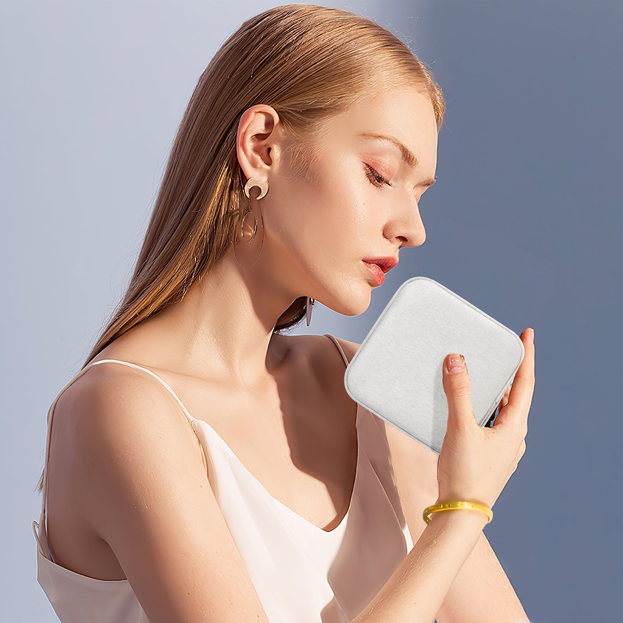 Mini three-layer jewelry storage box with a mirror